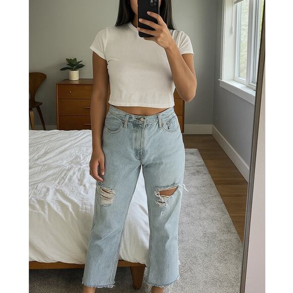 Abercrombie Fitch AF High Rise Mom Jean Womens Size 30 / 10 S Light Wash Raw Hem - Picture 1 of 6